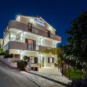 https://apartments-panorama.hotels-in-trogir.com